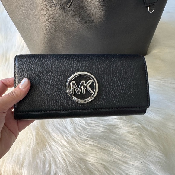 Michael Kors Purse and Wallet - Picture 5 of 9